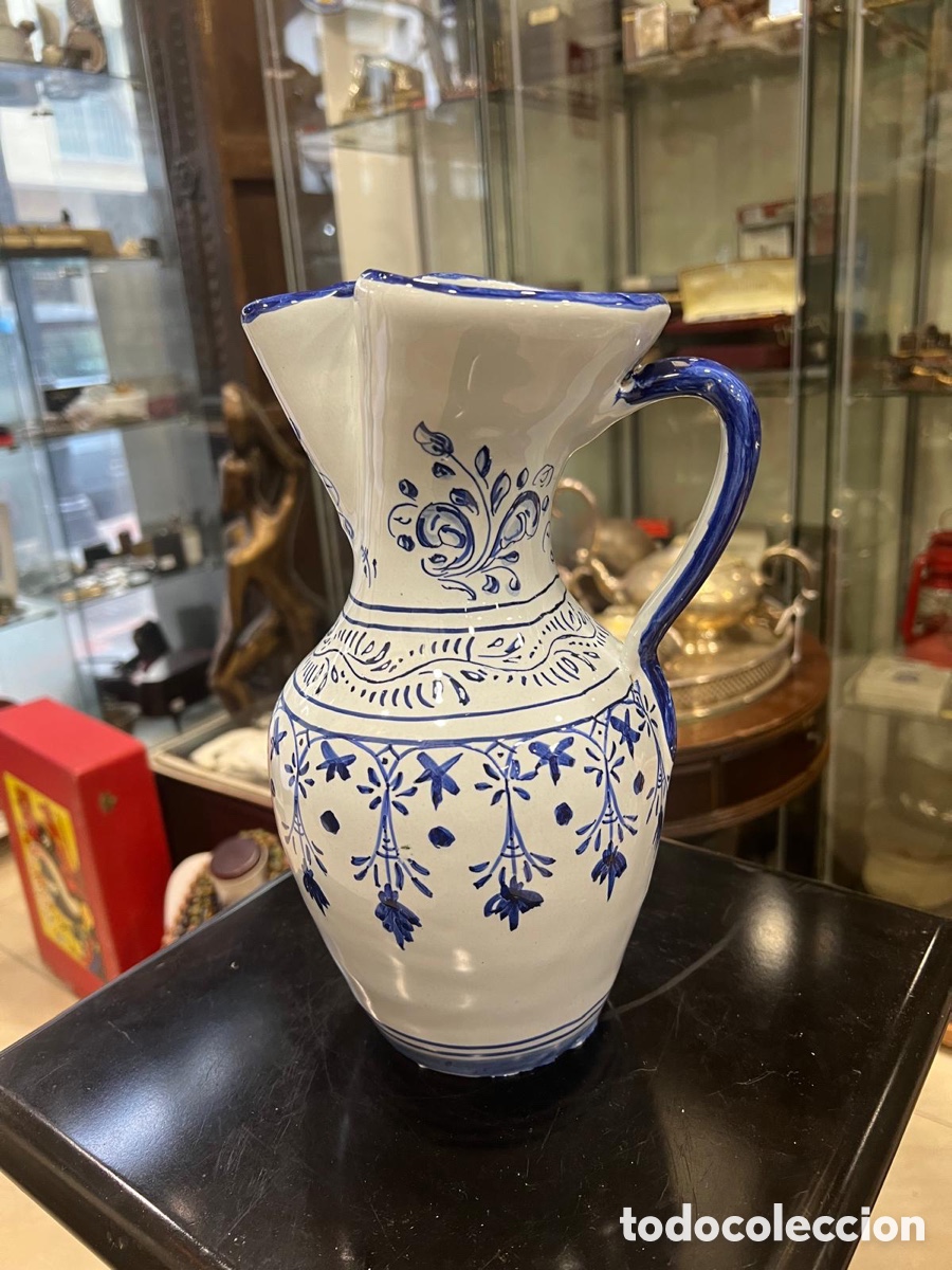 Antig&uuml;edades: Lote de 2 jarras de Talavera - Foto 8