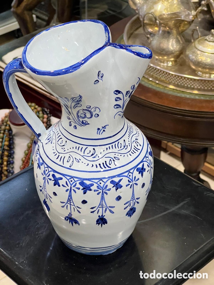 Antig&uuml;edades: Lote de 2 jarras de Talavera - Foto 14