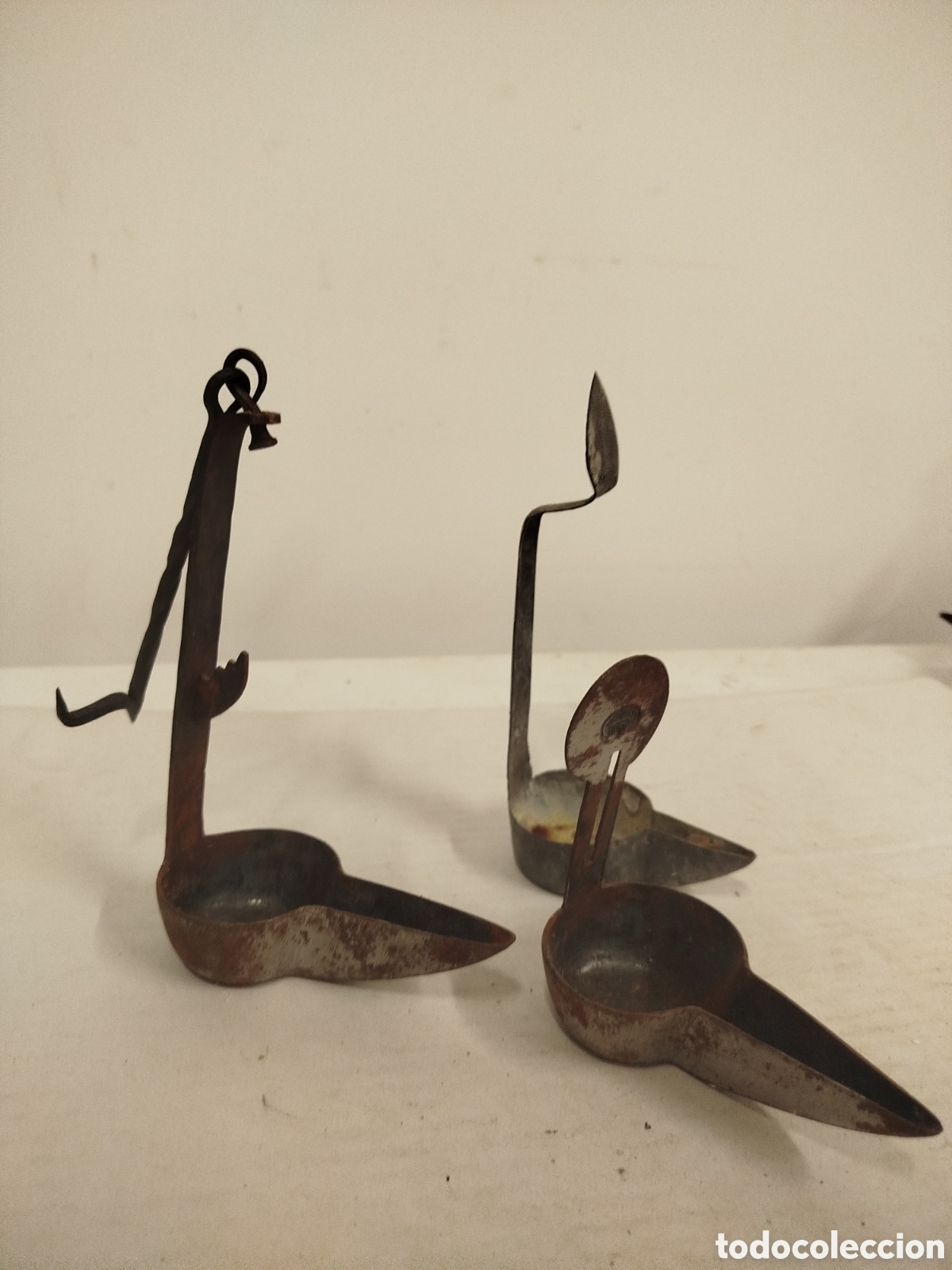 Antig&uuml;edades: Candilejas metalicas - Foto 2