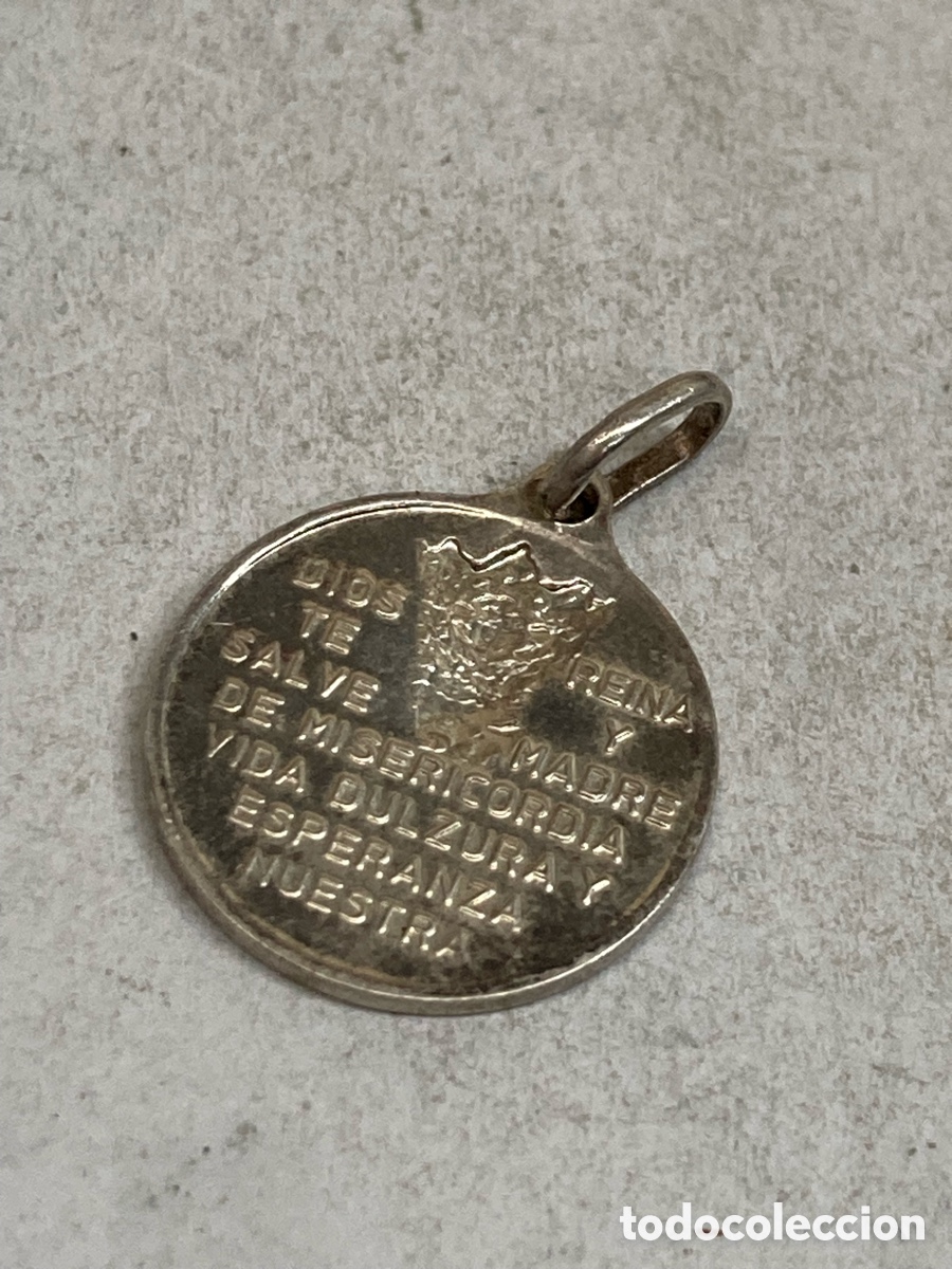 Antig&uuml;edades: Medalla de plata religiosa C326 - Foto 2