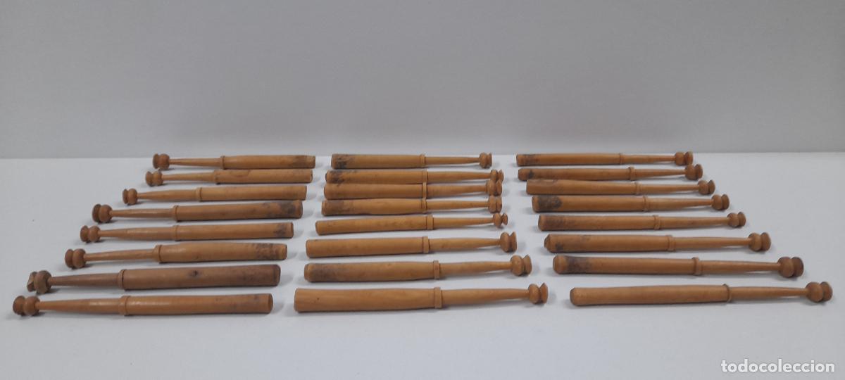 Antig&uuml;edades: BOLILLOS ANTIGUOS EN MADERA - Foto 3