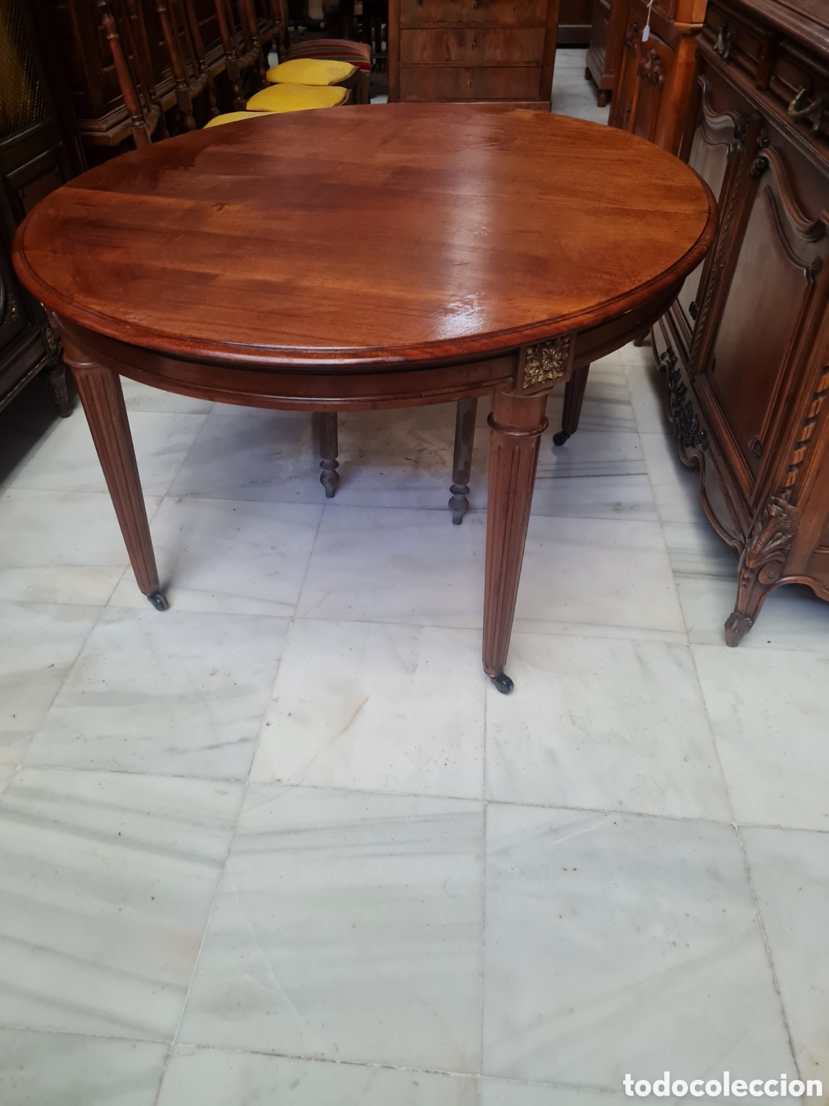 Antig&uuml;edades: Mesa Luis 16 en nogal - Foto 4