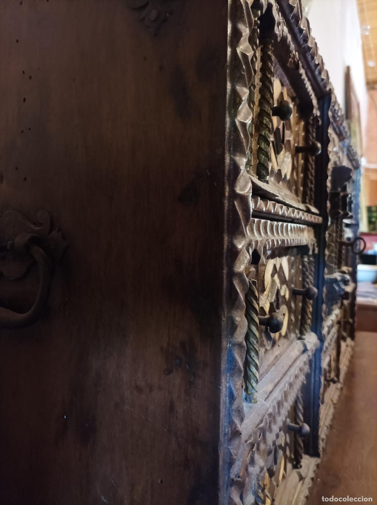 Antig&uuml;edades: Bargue&ntilde;o mud&eacute;jar del S . XVII - Foto 4