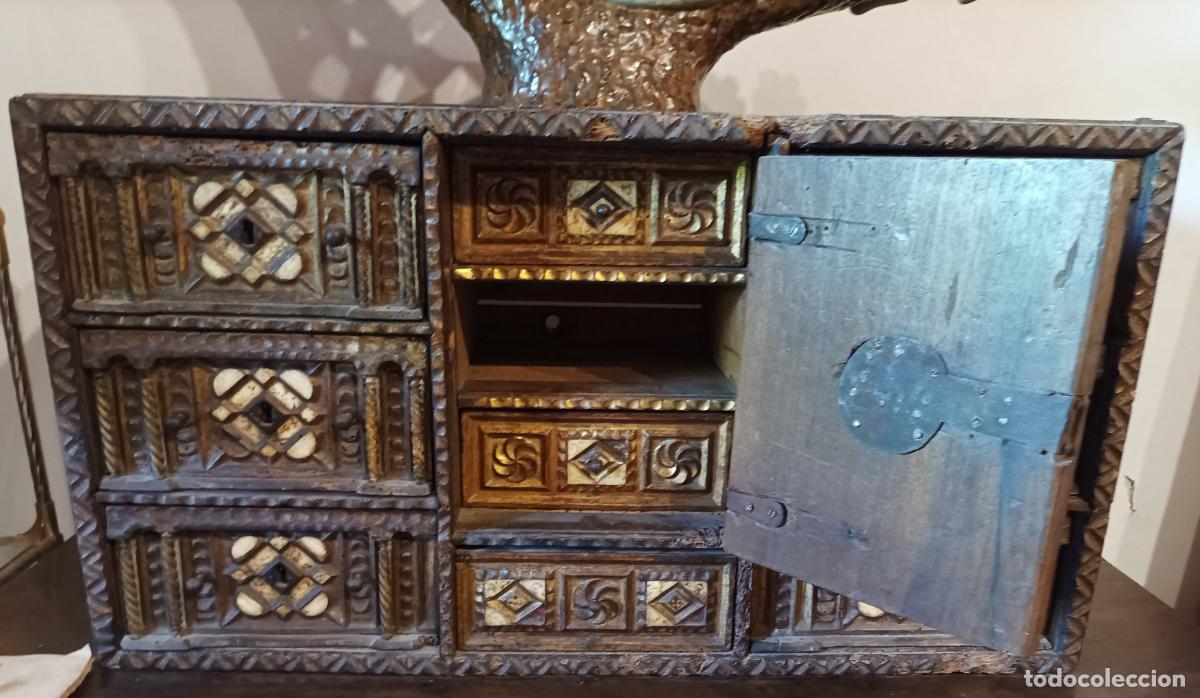 Antig&uuml;edades: Bargue&ntilde;o mud&eacute;jar del S . XVII - Foto 14