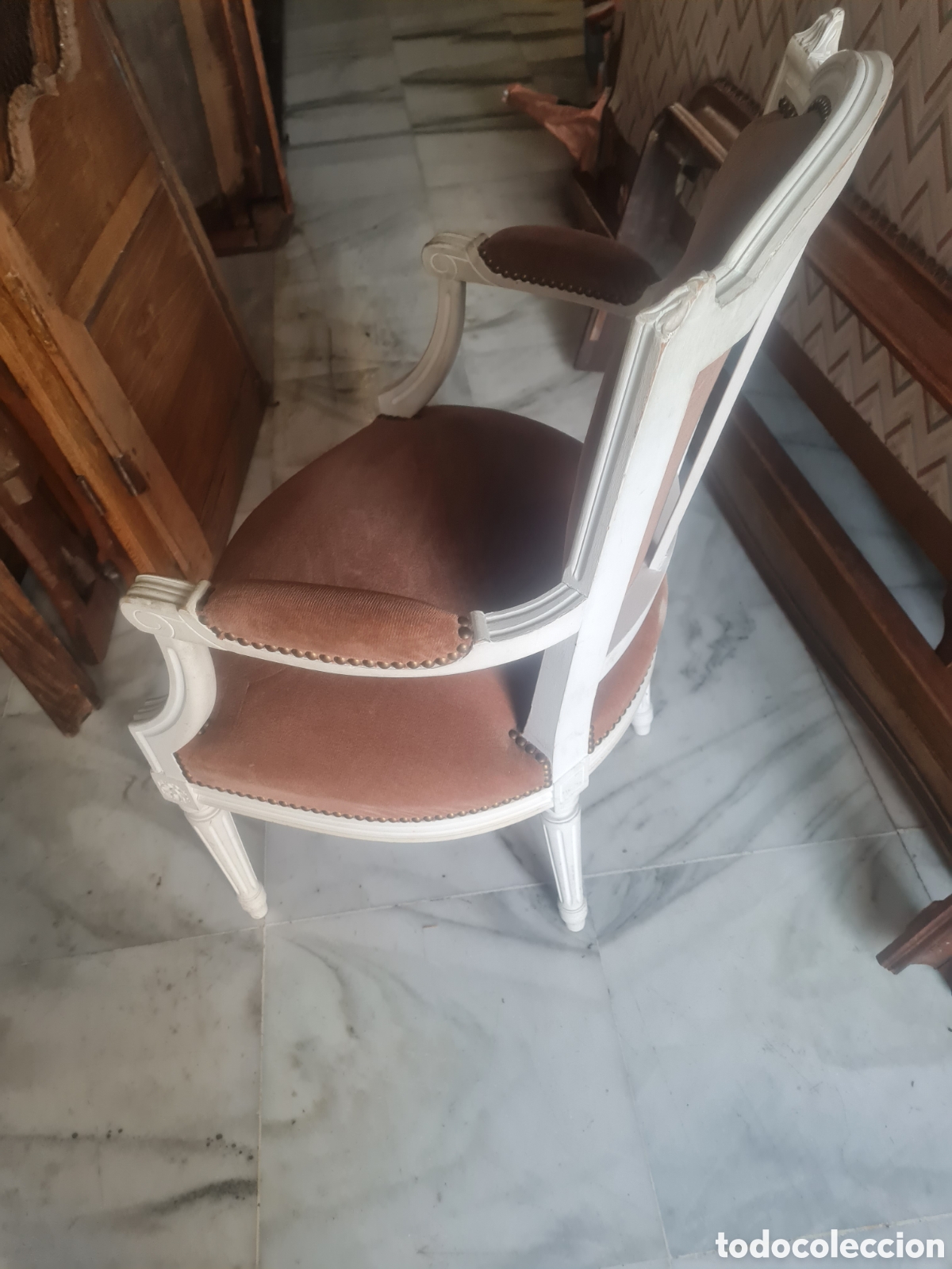Antig&uuml;edades: Sill&oacute;n pintado en madera - Foto 4
