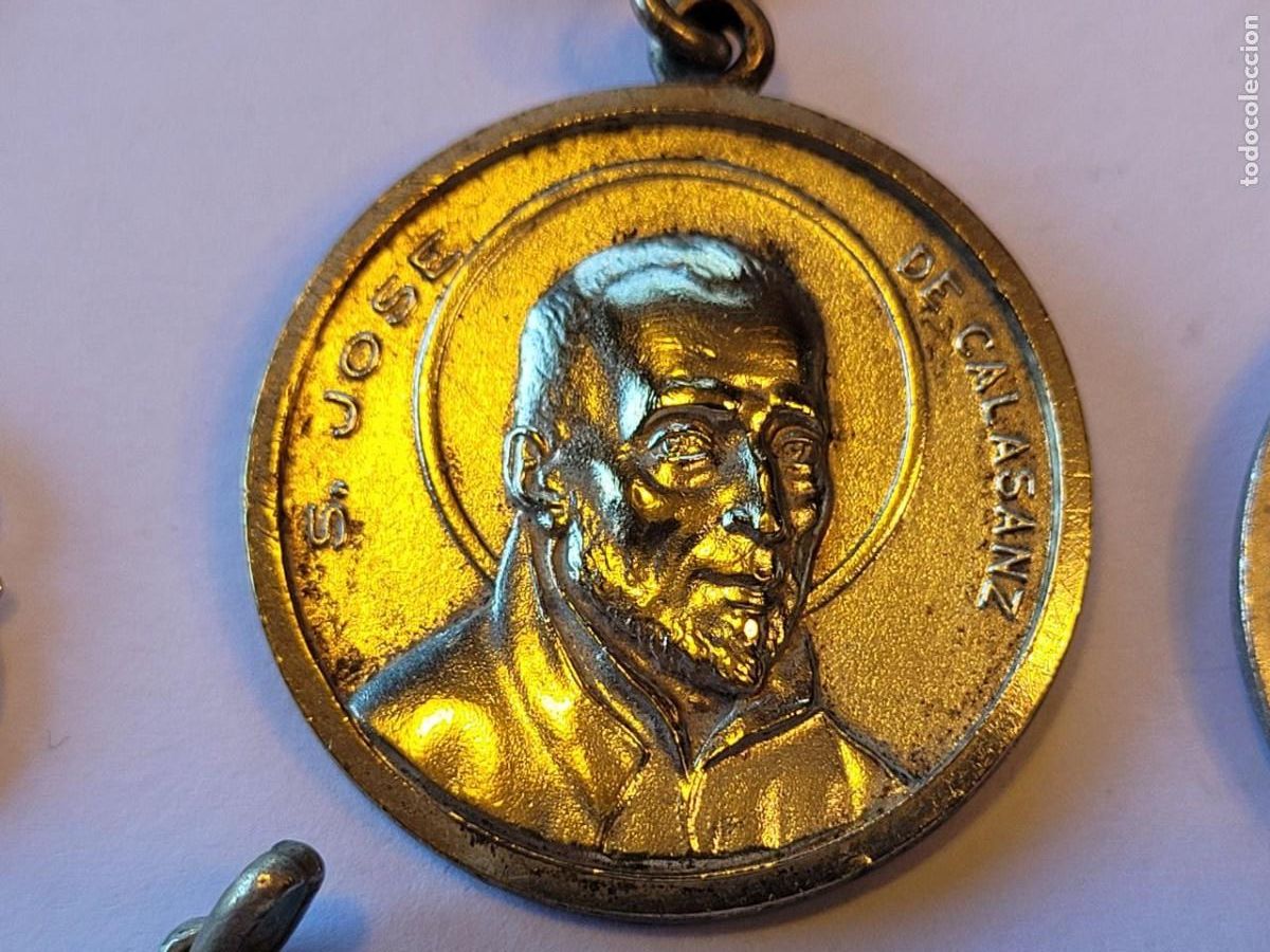 Antig&uuml;edades: 10 MEDALLAS RELIGIOSAS DE PLATA - Foto 7