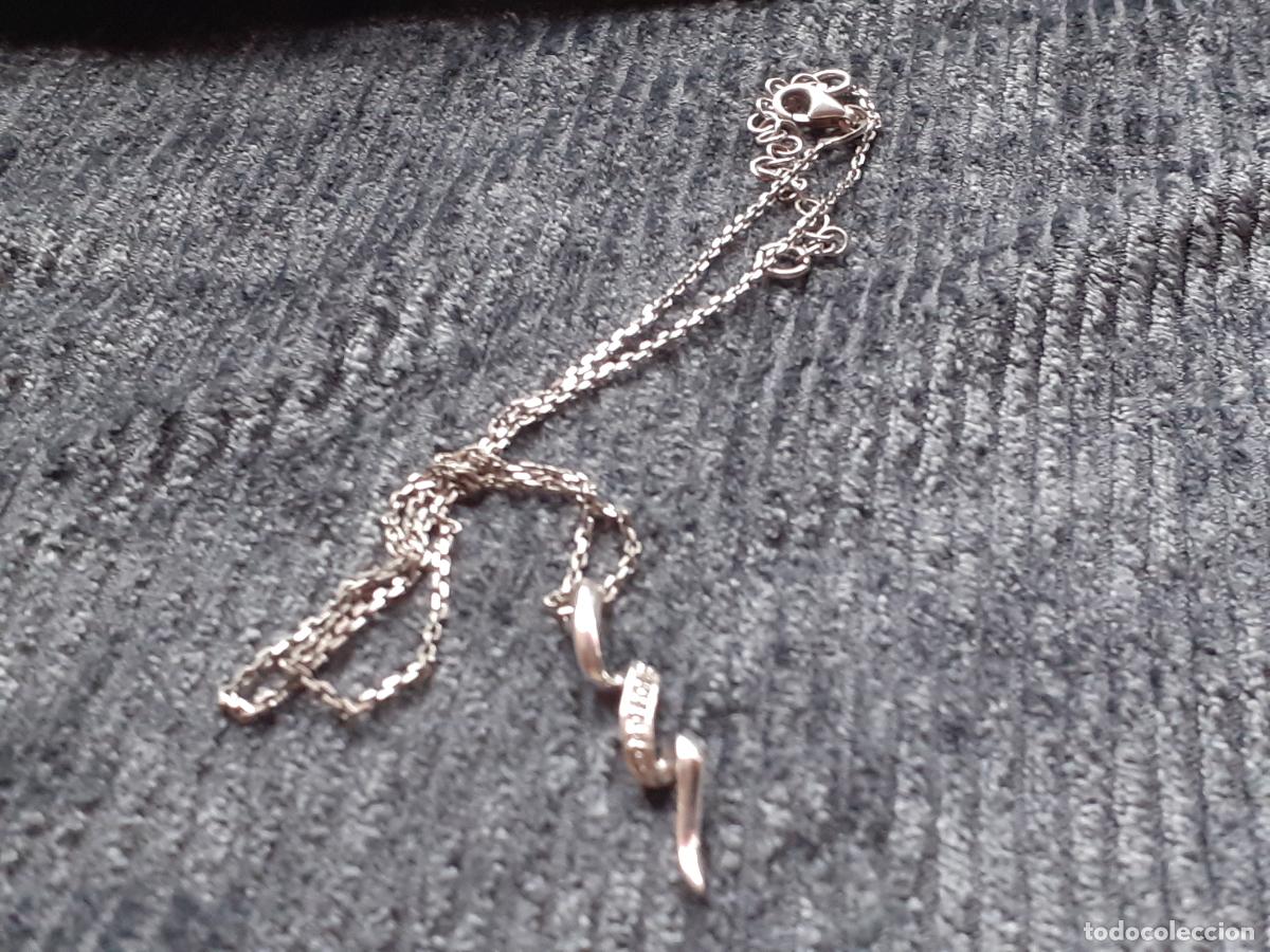 Antig&uuml;edades: Cadena plata con colgante - Foto 2