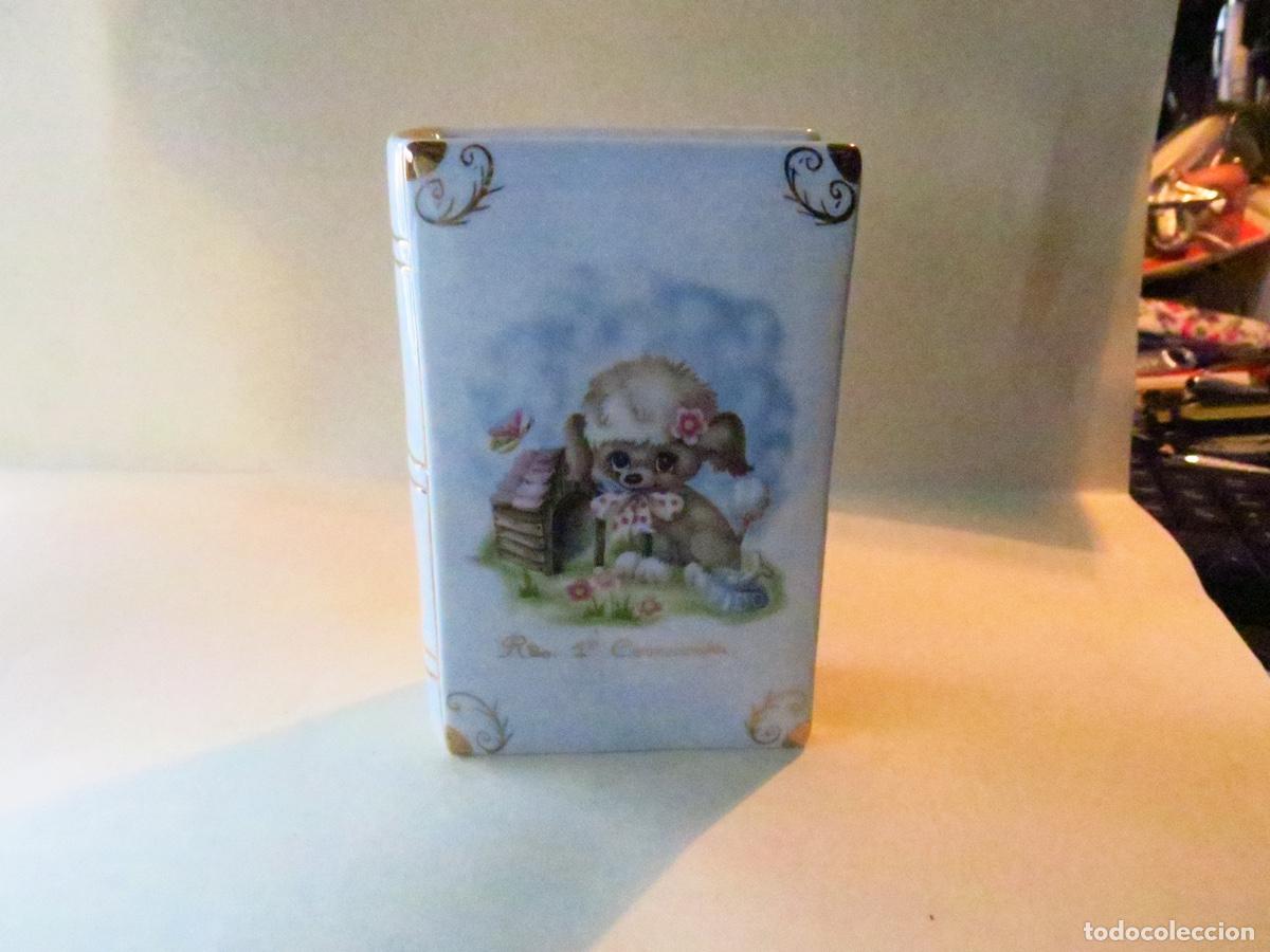 Antig&uuml;edades: HUCHA FORMA LIBRO PORCELANA PUCH & DEF - Foto 1