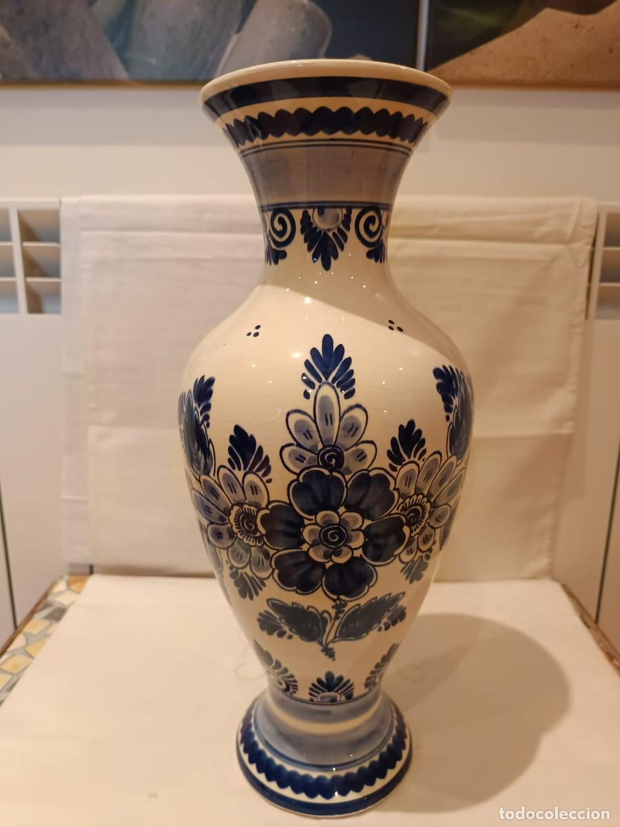 Antig&uuml;edades: 3 jarrones ceramica delft - Foto 9