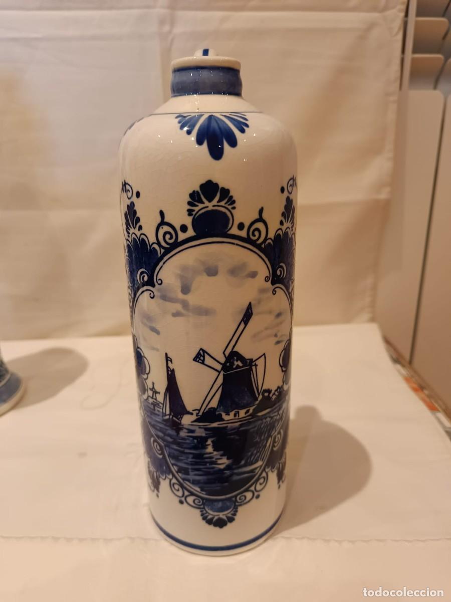 Antig&uuml;edades: 2 jarrones de cer&aacute;mica de delft - Foto 3