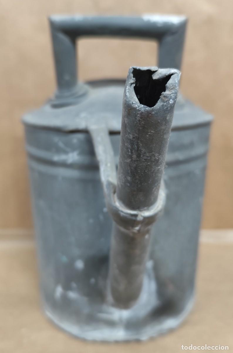 Antig&uuml;edades: ANTIGUA REGADERA DE ZINC - Foto 3
