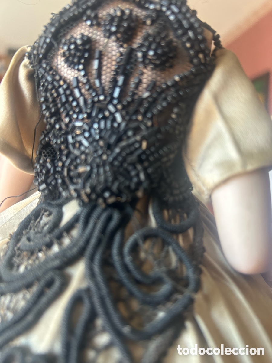 Antig&uuml;edades: Mu&ntilde;eca bombonera de buscuit - Foto 9