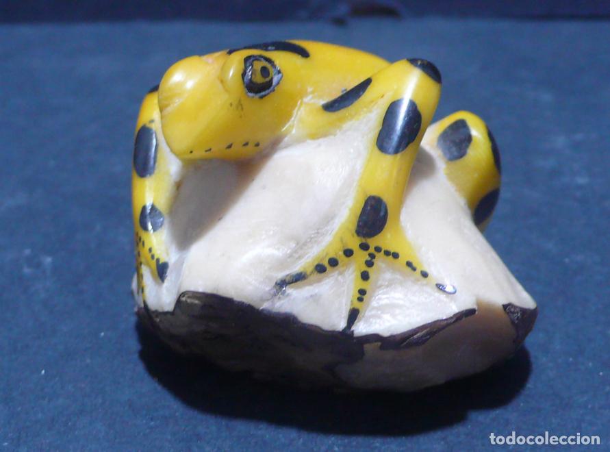Antig&uuml;edades: PEQUE&Ntilde;A RANA TALLADA - Foto 1