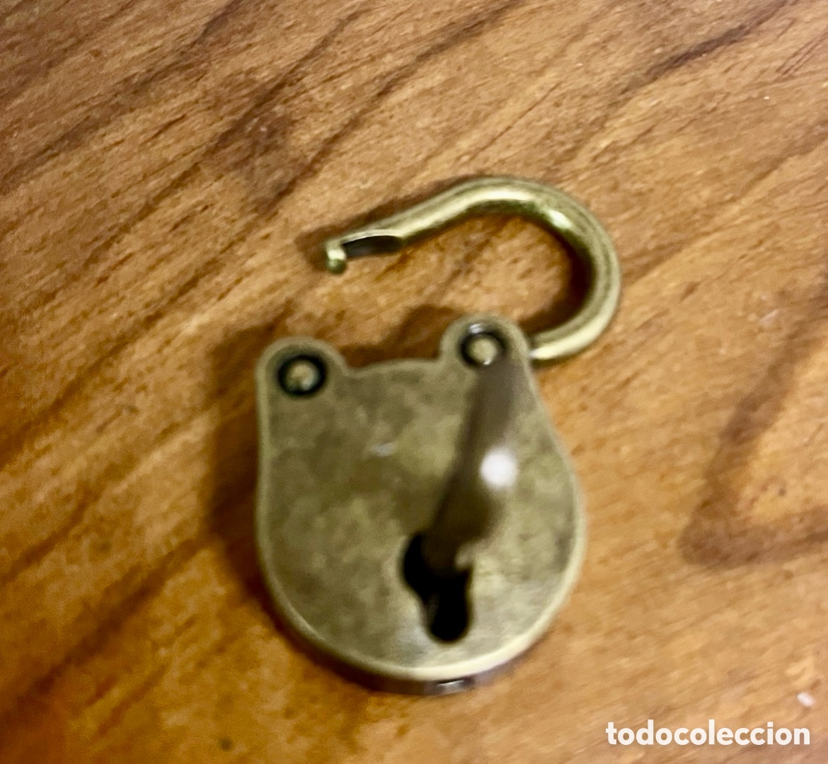 Antig&uuml;edades: CANDADO DE BRONCE CON LLAVE - Foto 3