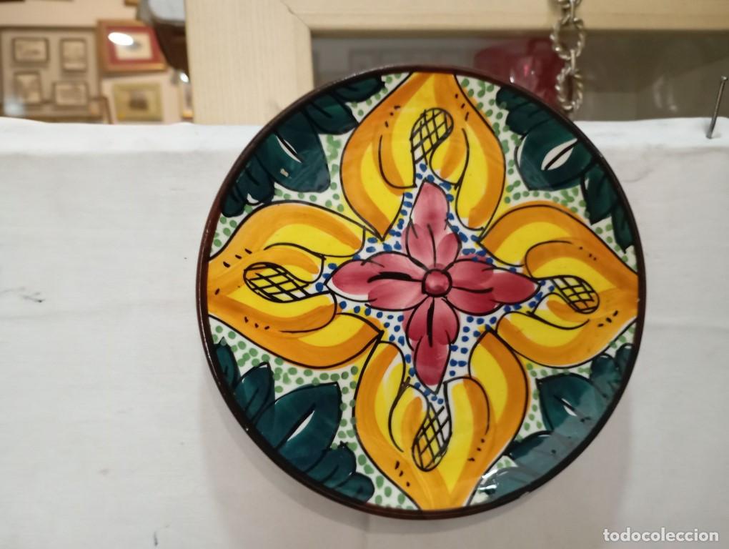 Antig&uuml;edades: plato de ceramica rustico - Foto 1