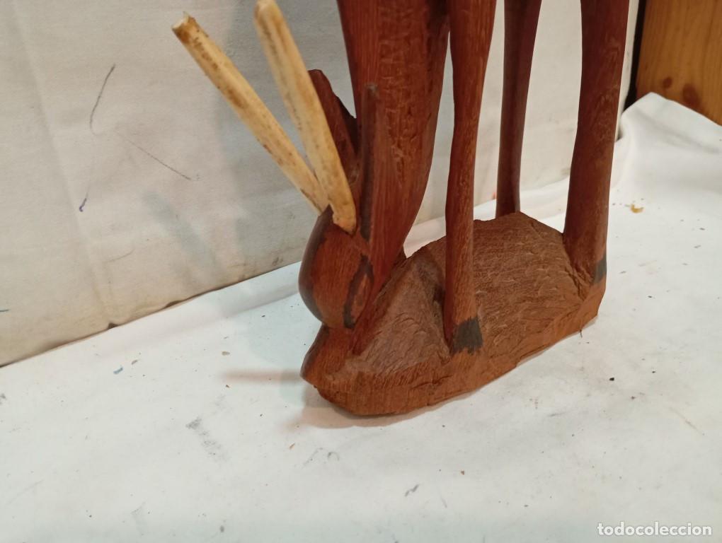 Antig&uuml;edades: ciervo de madera africana - Foto 3