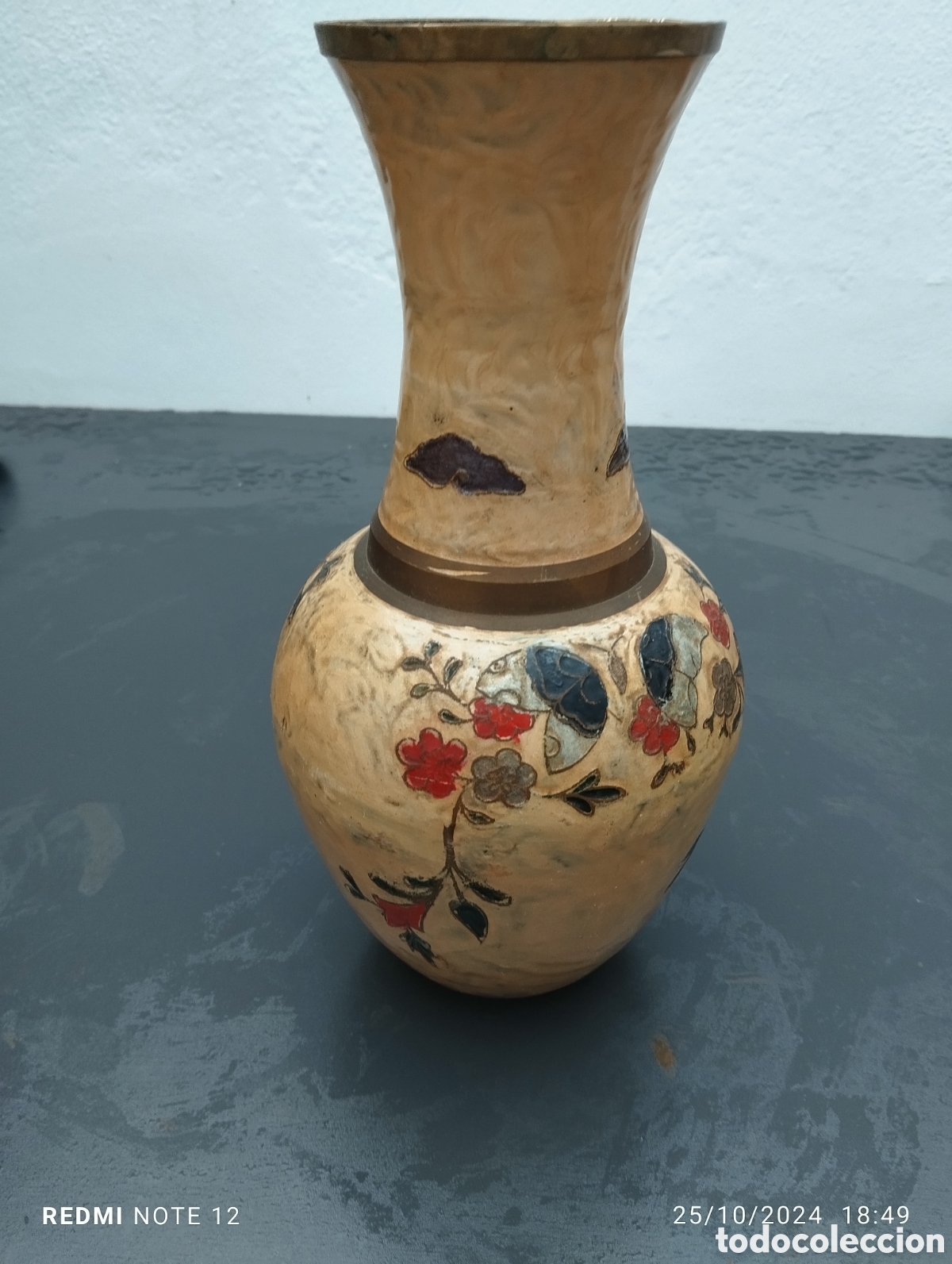 Antig&uuml;edades: BONITO JARRON DE BRONCE O LATON - Foto 2