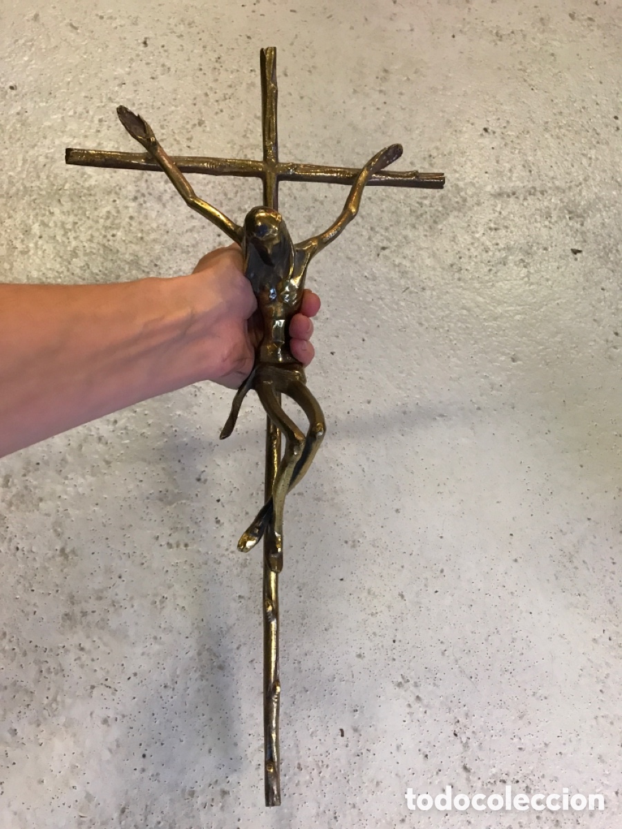 Antig&uuml;edades: Crucifijo modernista de bronce - Foto 5