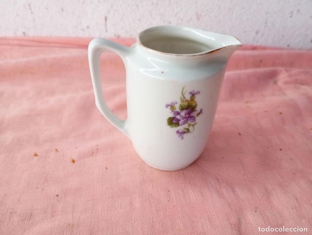 Antig&uuml;edades: peque&ntilde;a jarra de ceramica - Foto 1