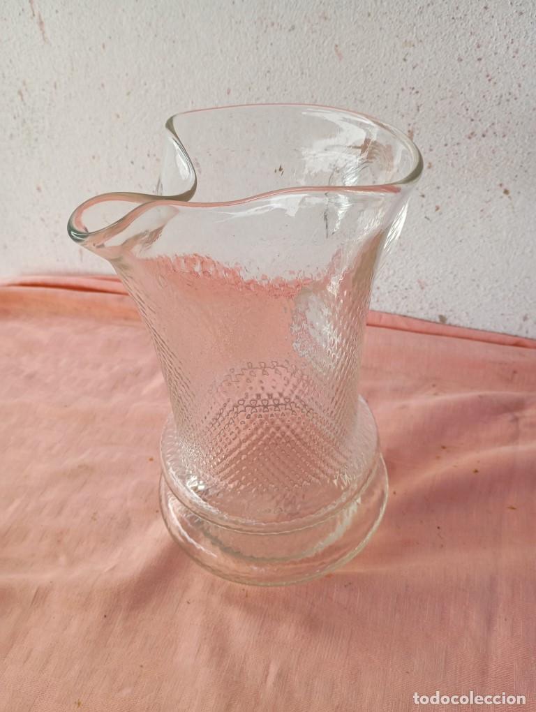 Antig&uuml;edades: jarra de cristal labrada - Foto 3