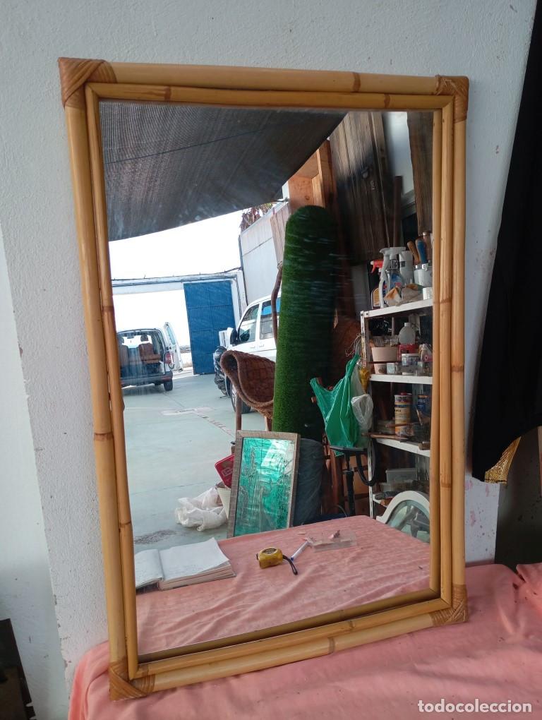 Antig&uuml;edades: espejo de ca&ntilde;a antiguo - Foto 1