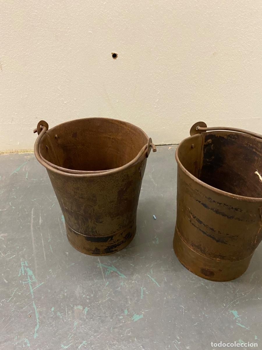 Antig&uuml;edades: Pareja de cubos en hierro - Foto 1