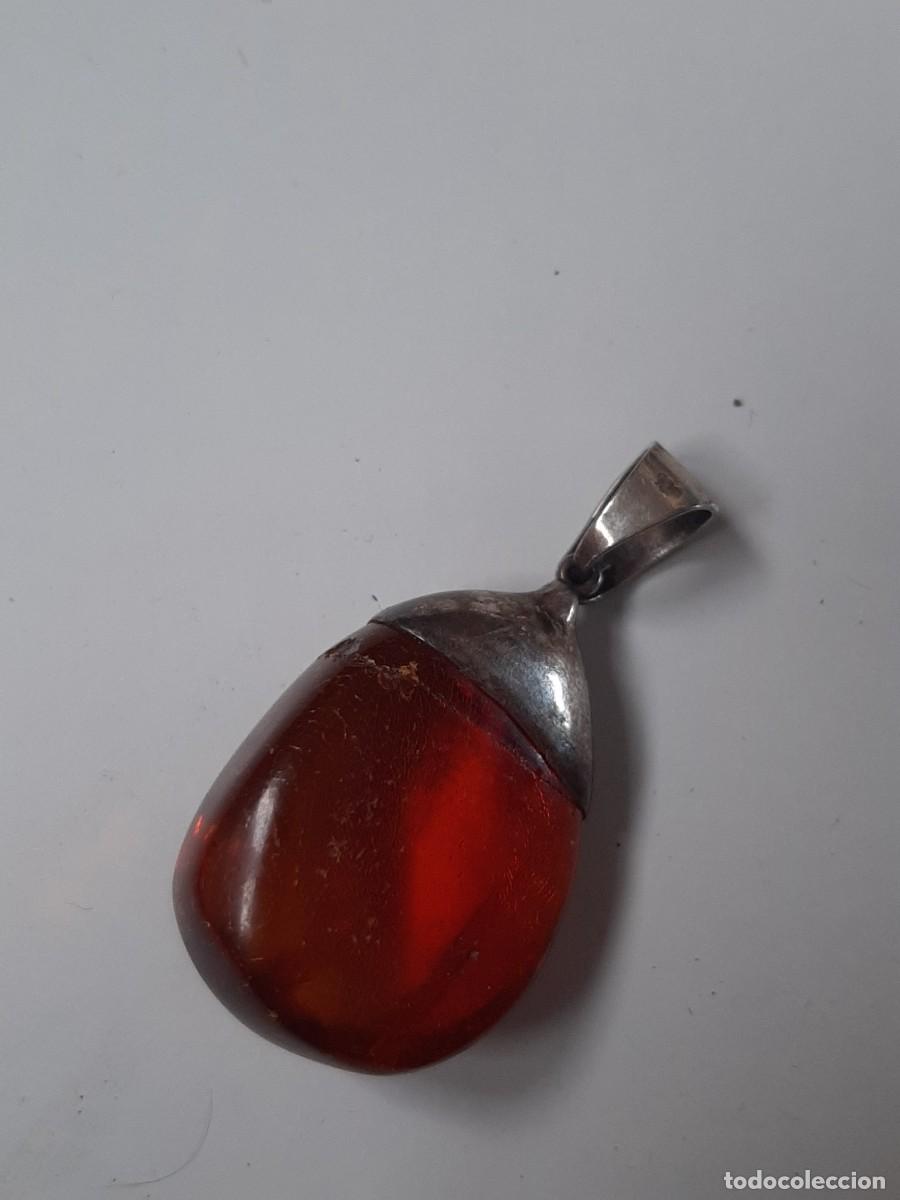 Antig&uuml;edades: Colgante plata y ambar - Foto 2