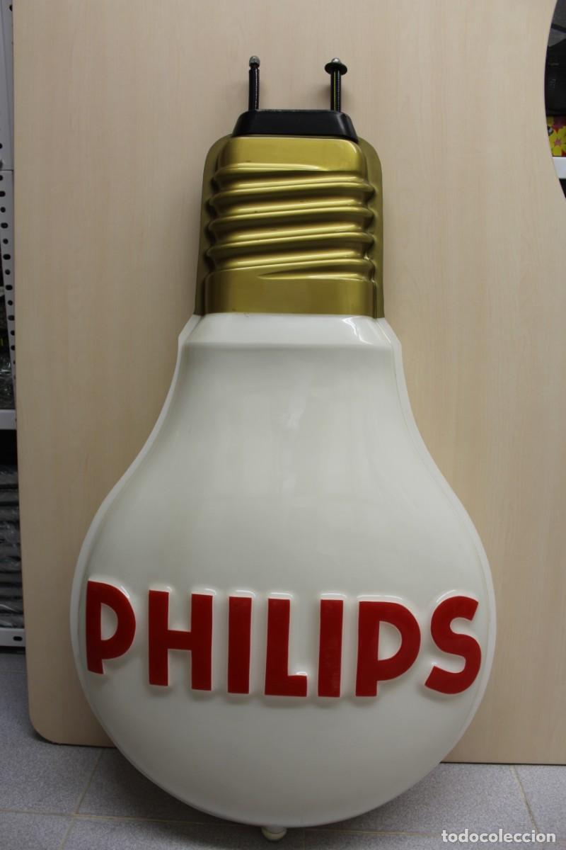 Antig&uuml;edades: ANTIGUO LUMINOSO BOMBILLA PHILIPS - Foto 2