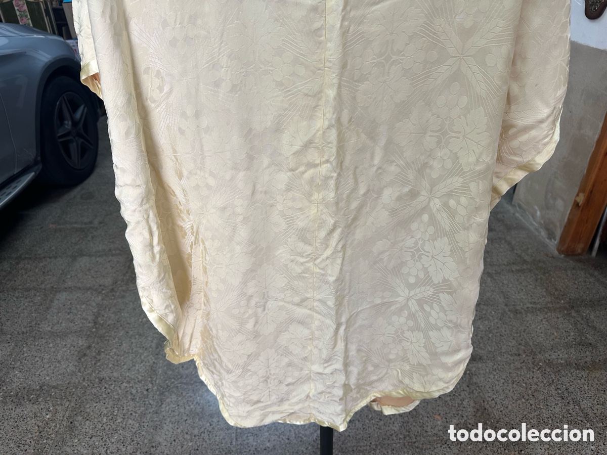 Antig&uuml;edades: CASULLA RELIGIOSA EN SEDA DE DAMASCO. - Foto 3