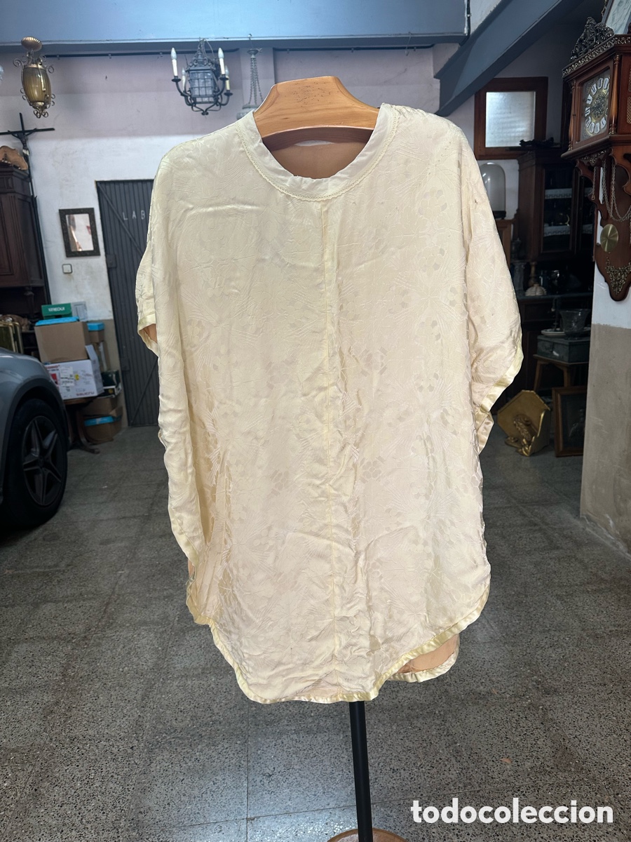 Antig&uuml;edades: CASULLA RELIGIOSA EN SEDA DE DAMASCO. - Foto 1