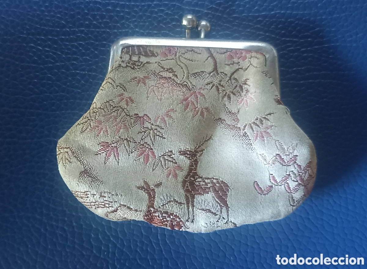 Antig&uuml;edades: Peque&ntilde;o monedero de seda (8 x 6 cms) - Foto 2