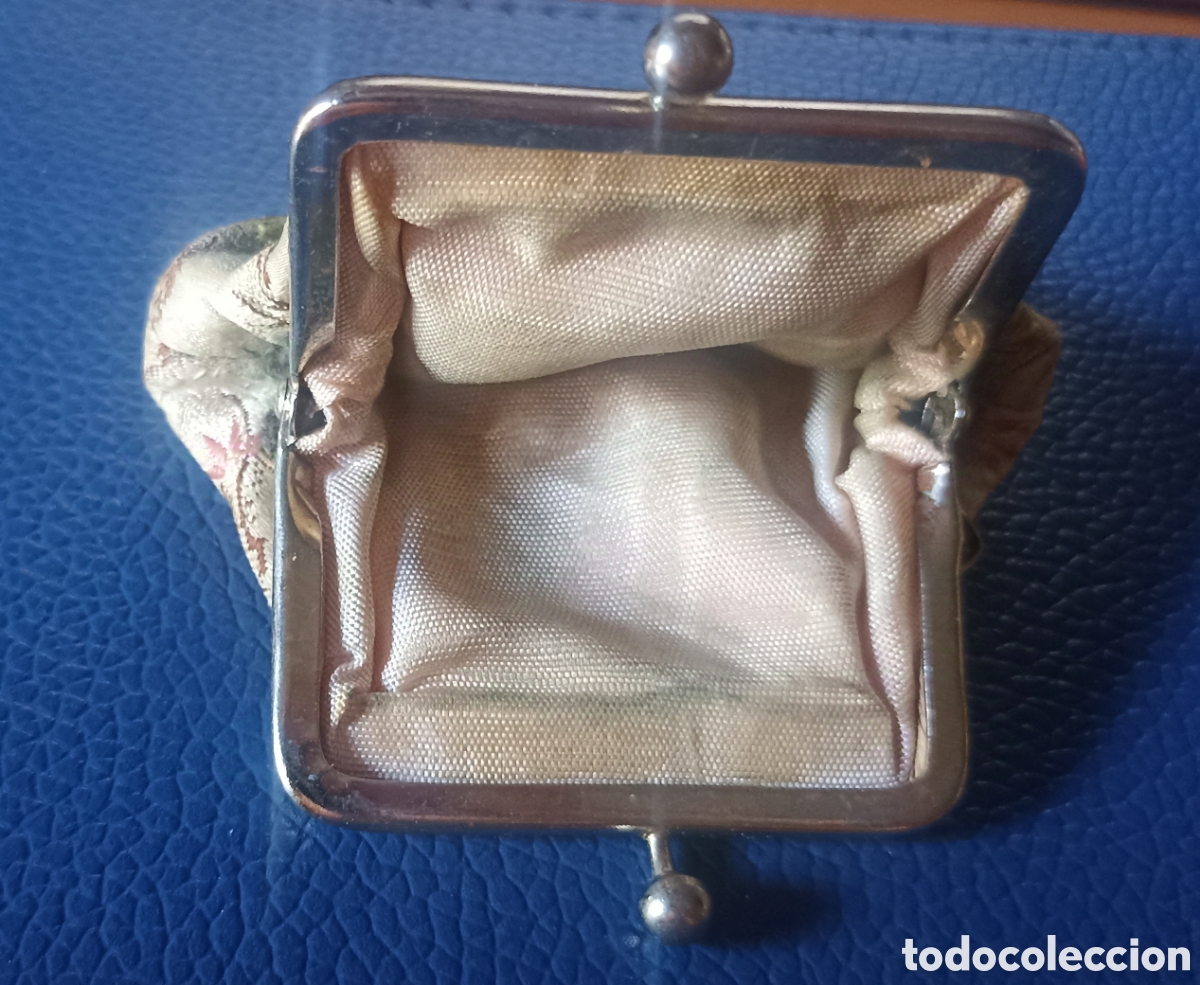Antig&uuml;edades: Peque&ntilde;o monedero de seda (8 x 6 cms) - Foto 3
