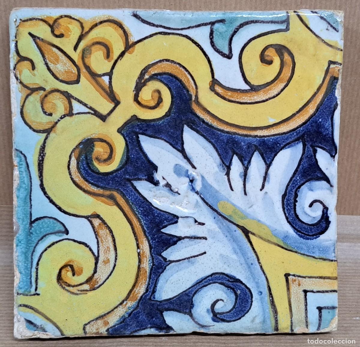 Antig&uuml;edades: Azulejo catal&aacute;n del siglo XVIII - Foto 1
