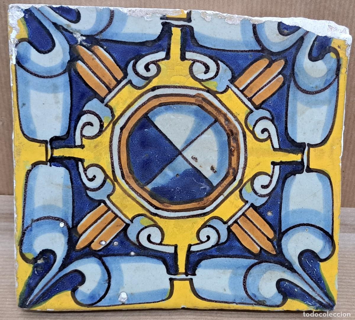 Antig&uuml;edades: Azulejo catal&aacute;n del siglo XVIII - Foto 2