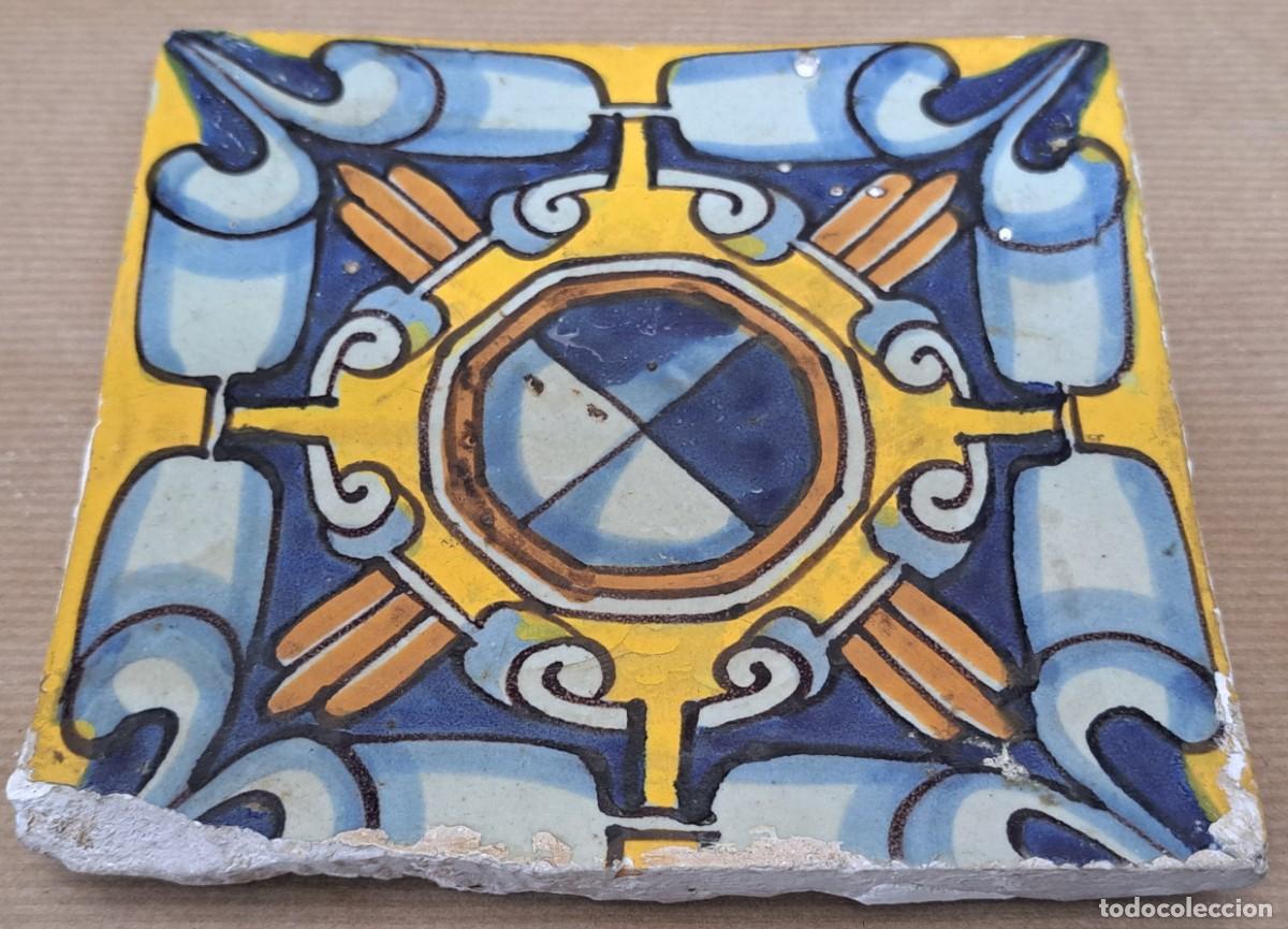Antig&uuml;edades: Azulejo catal&aacute;n del siglo XVIII - Foto 3