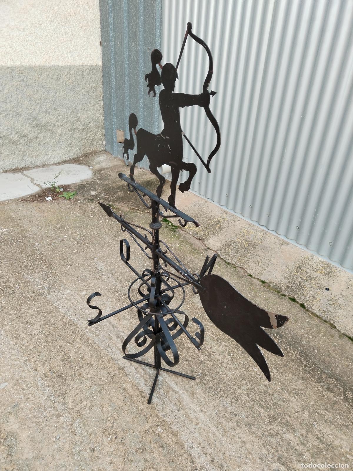 Antig&uuml;edades: veleta centauro en hierro de forja - Foto 2