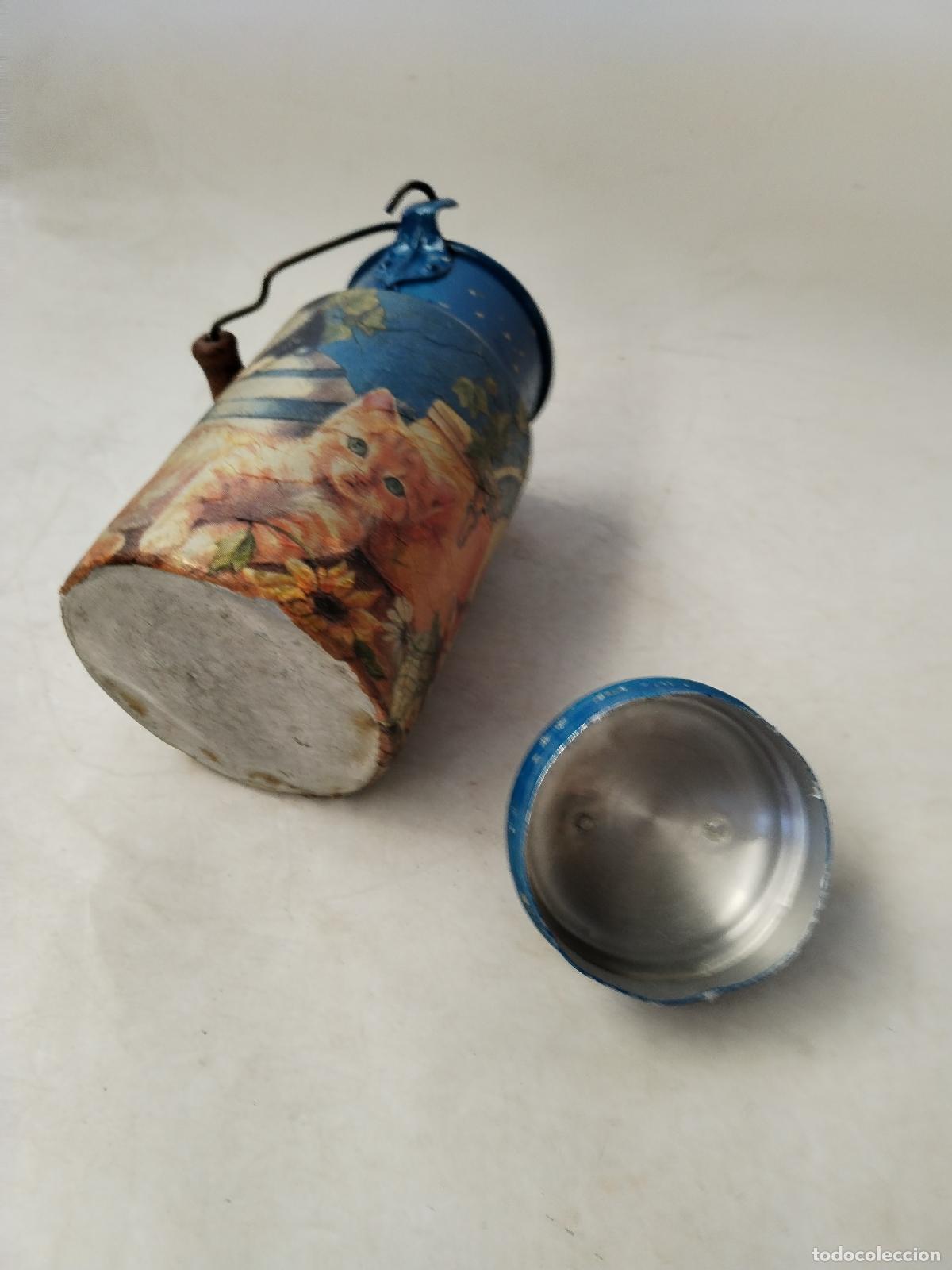 Antig&uuml;edades: lechera de aluminio decorada - Foto 2