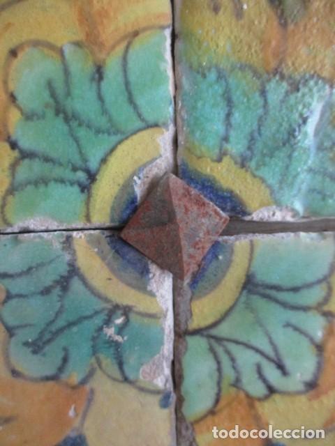 Antig&uuml;edades: Conjunto de azulejos del siglo XVII - Foto 2