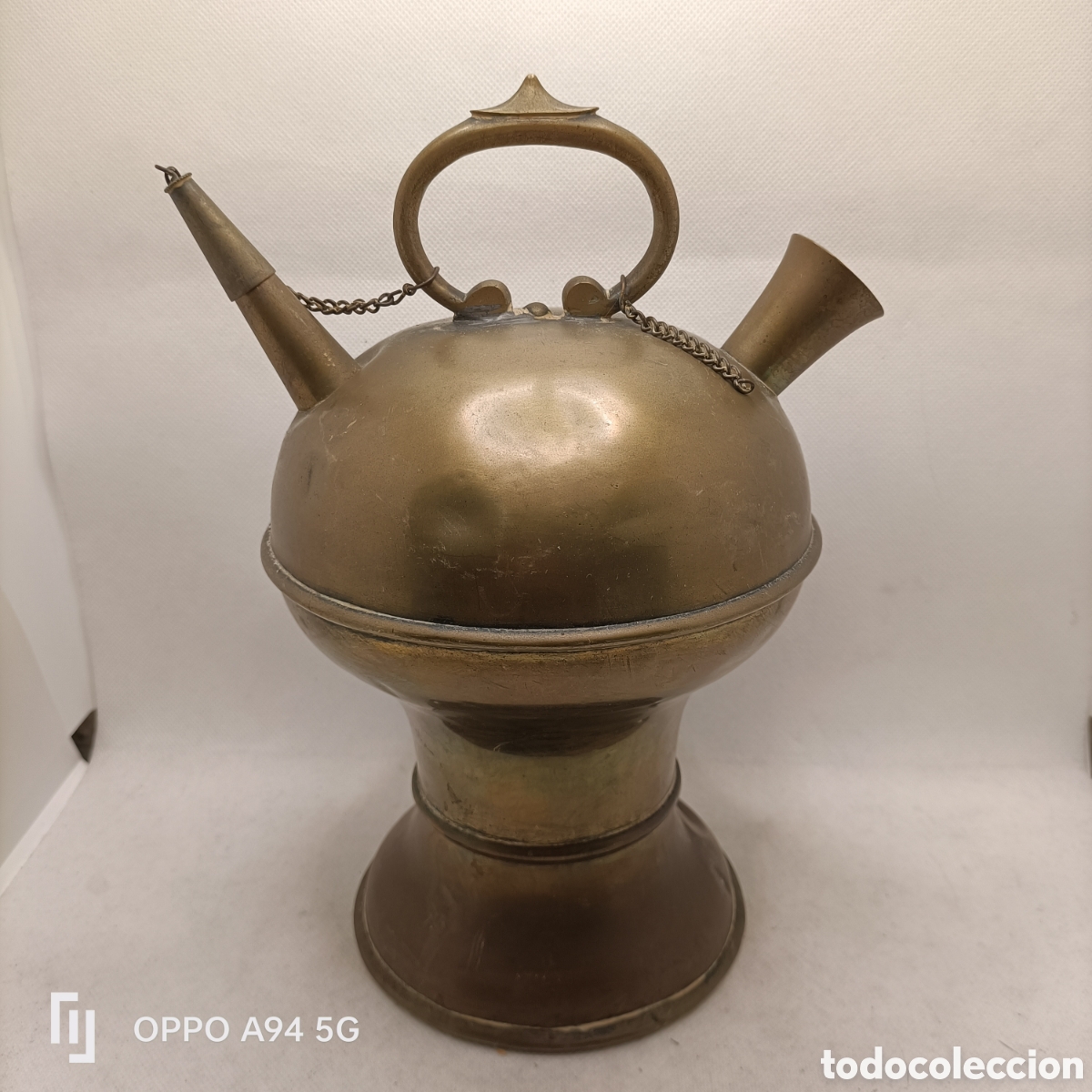 Antig&uuml;edades: Botijo Antiguo en Lat&oacute;n - Foto 1