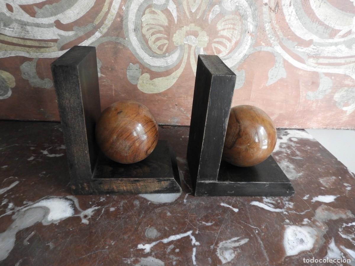 Antig&uuml;edades: PAREJA DE APOYALIBROS ART DECO DE MADERA - Foto 5