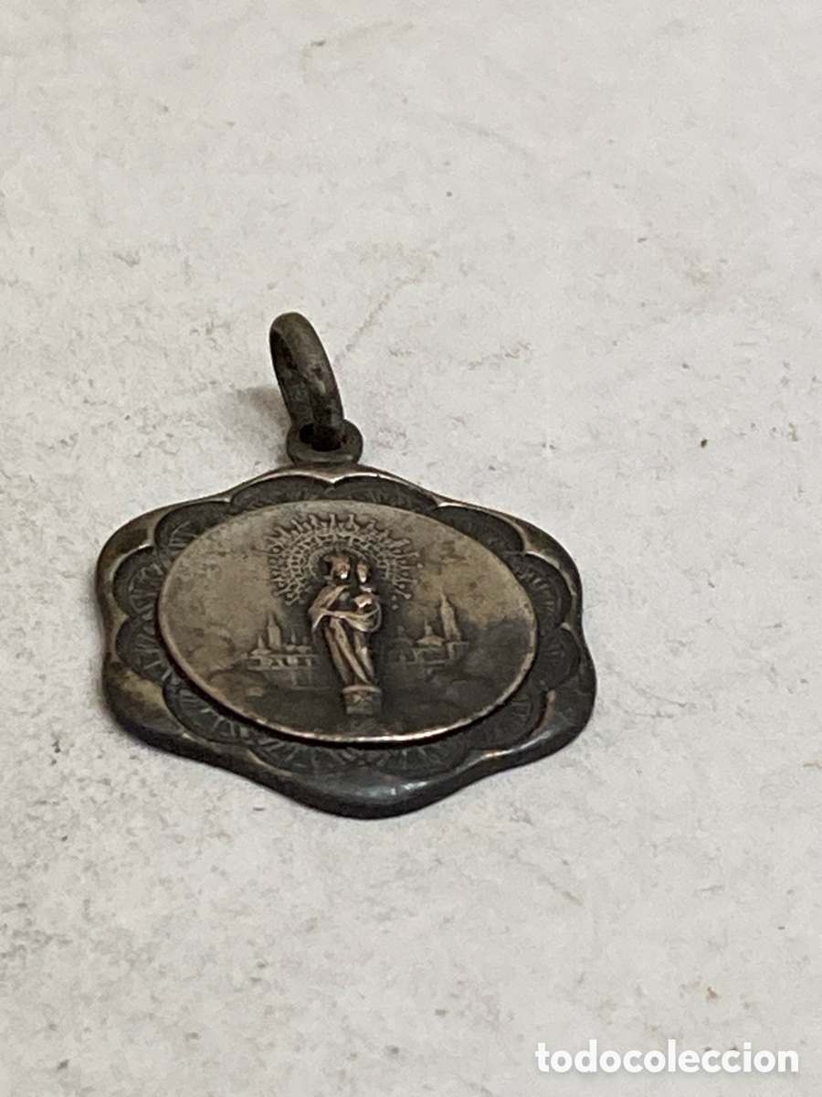 Antig&uuml;edades: Colgante de plata religiosa C334 - Foto 1