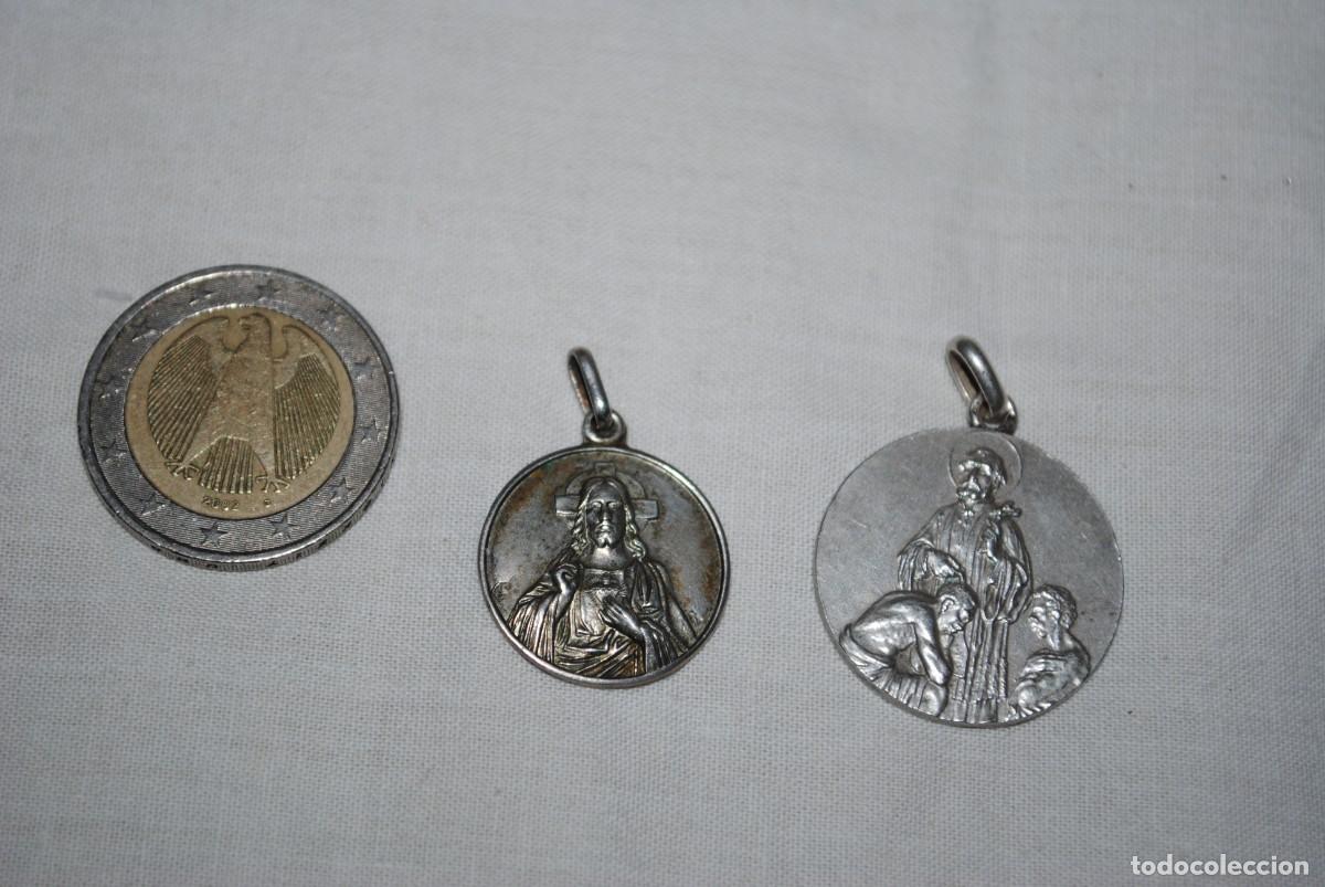Antig&uuml;edades: LOTE DE DOS MEDALLAS RELIGIOSAS - Foto 1