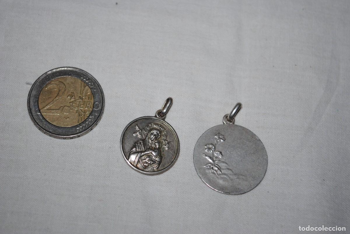 Antig&uuml;edades: LOTE DE DOS MEDALLAS RELIGIOSAS - Foto 3