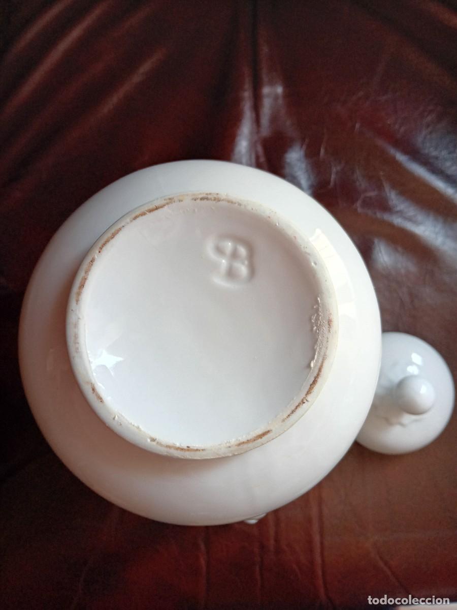Antig&uuml;edades: Tetera o lechera de porcelana marca Bb - Foto 5