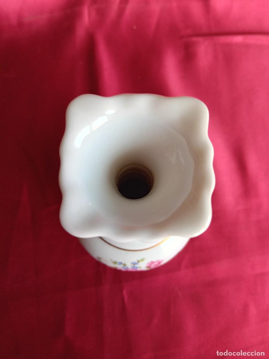 Antig&uuml;edades: Jarr&oacute;n de porcelana con rosas - Foto 3
