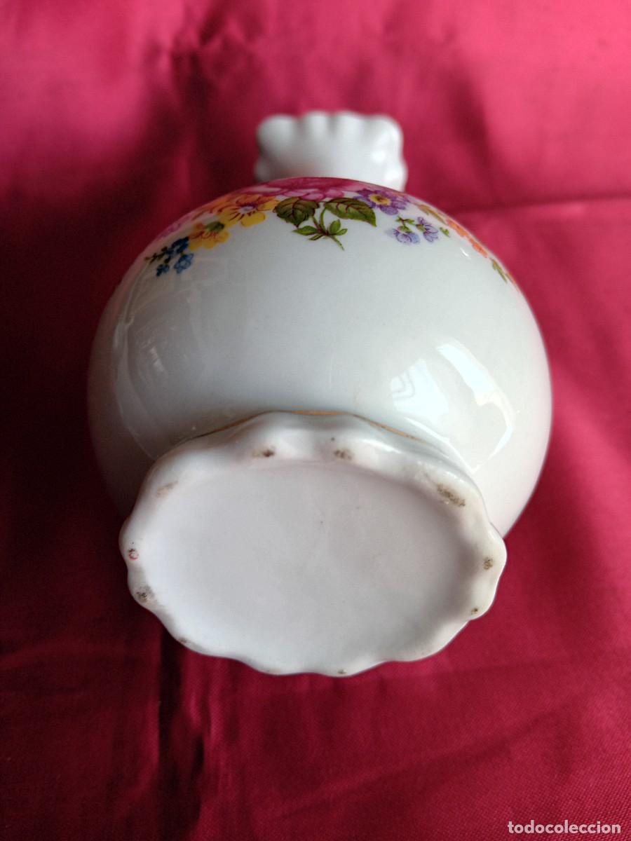 Antig&uuml;edades: Jarr&oacute;n de porcelana con rosas - Foto 4