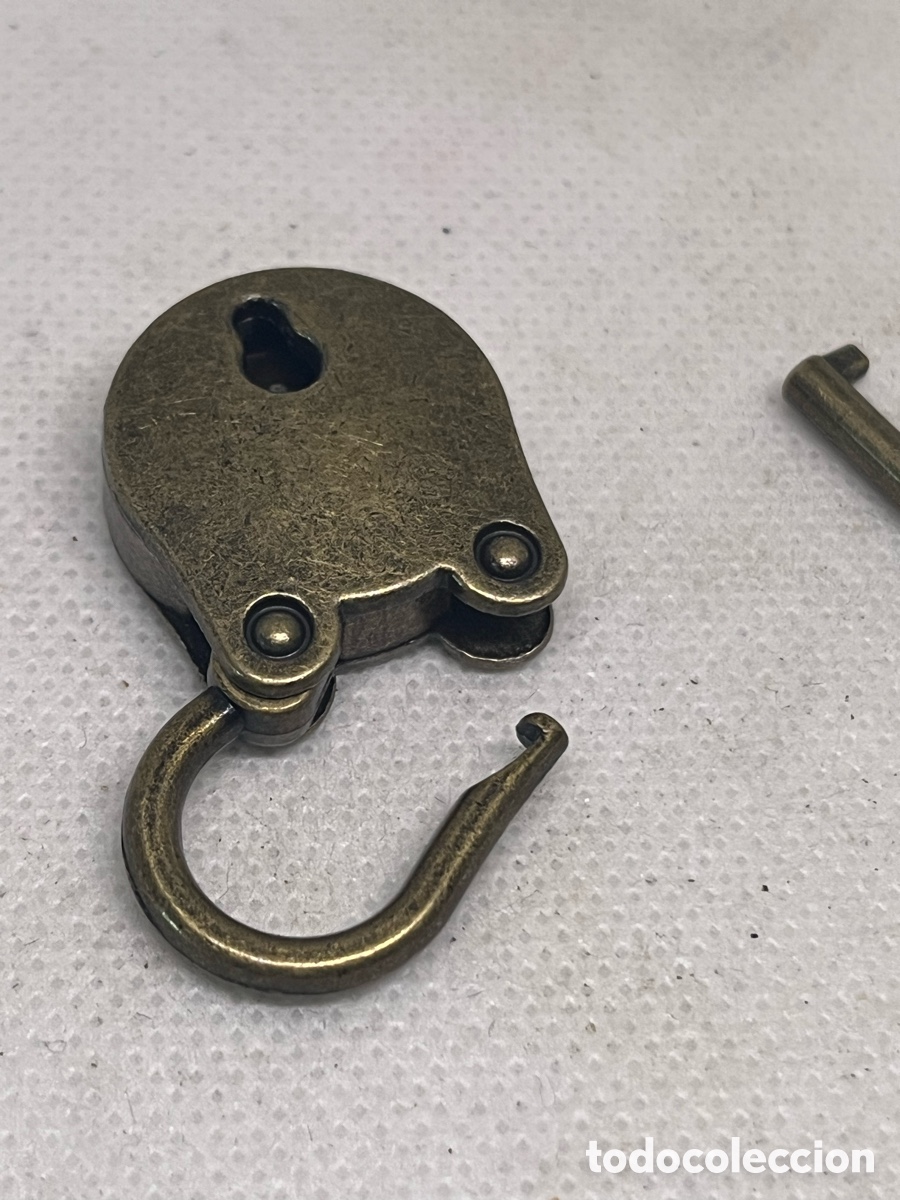 Antig&uuml;edades: CANDADO DE BRONCE CON LLAVE - Foto 6