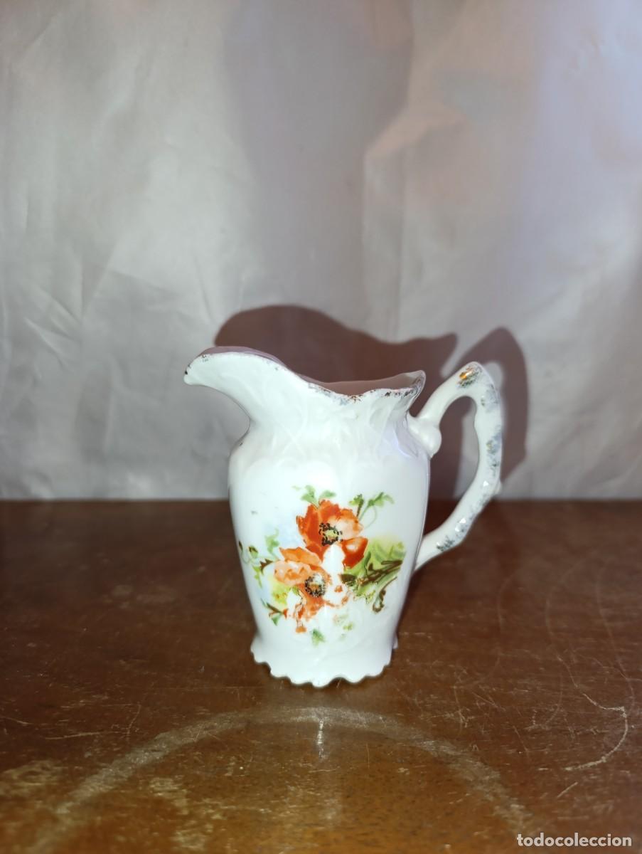 Antig&uuml;edades: Jarrita de porcelana sin marca - Foto 1