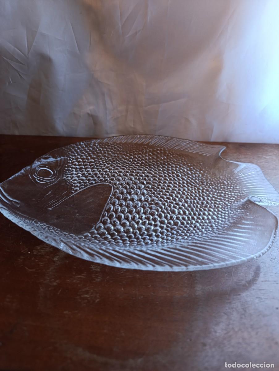 Antig&uuml;edades: Plato de cristal con forma de pez marca Arcoroc - Foto 4