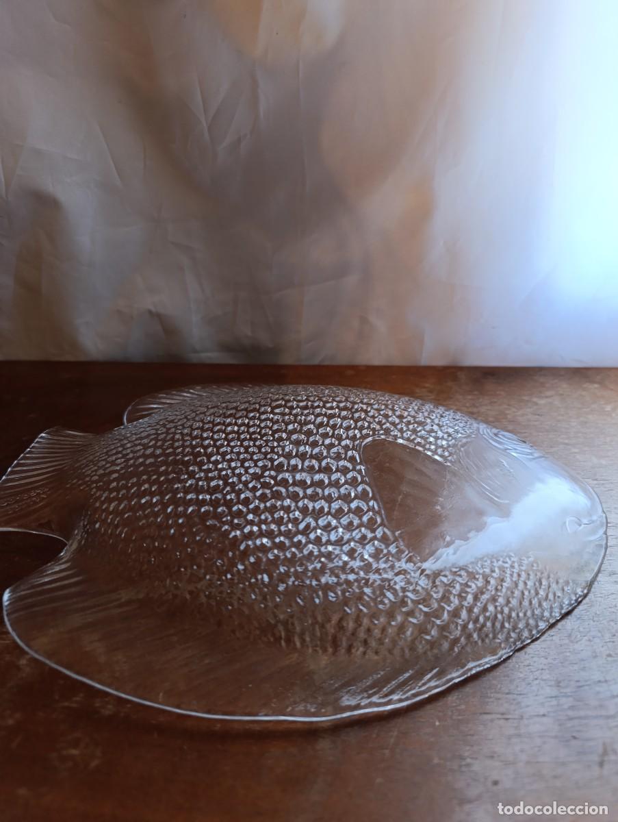 Antig&uuml;edades: Plato de cristal con forma de pez marca Arcoroc - Foto 6